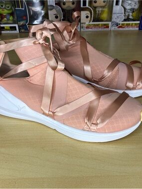 Puma Women's Fierce Rope Satin EP Shoes Peach Beige Size 10 USED